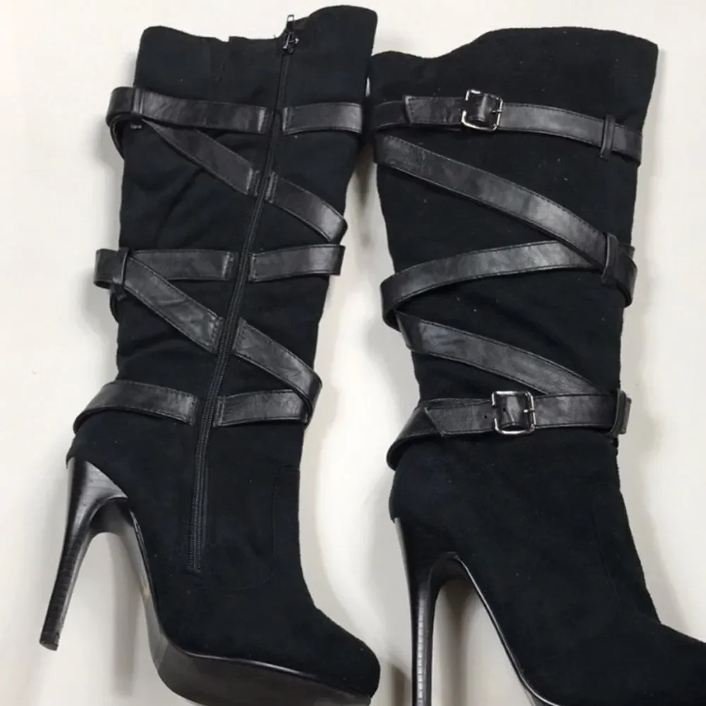 Boots De Blossom collection Black Women Shoes Size 5.5
